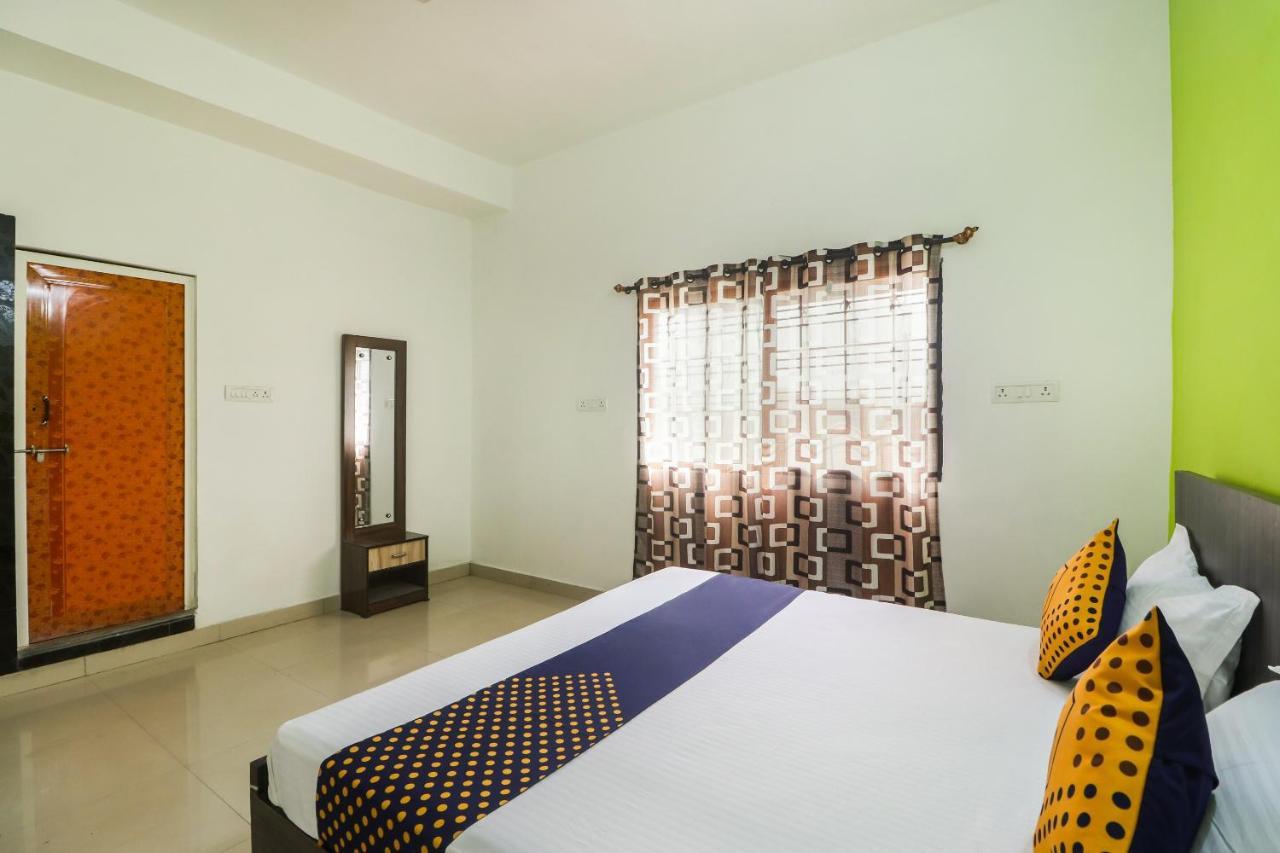 Spot On 65446 Hotel Kingston Rāipur Buitenkant foto